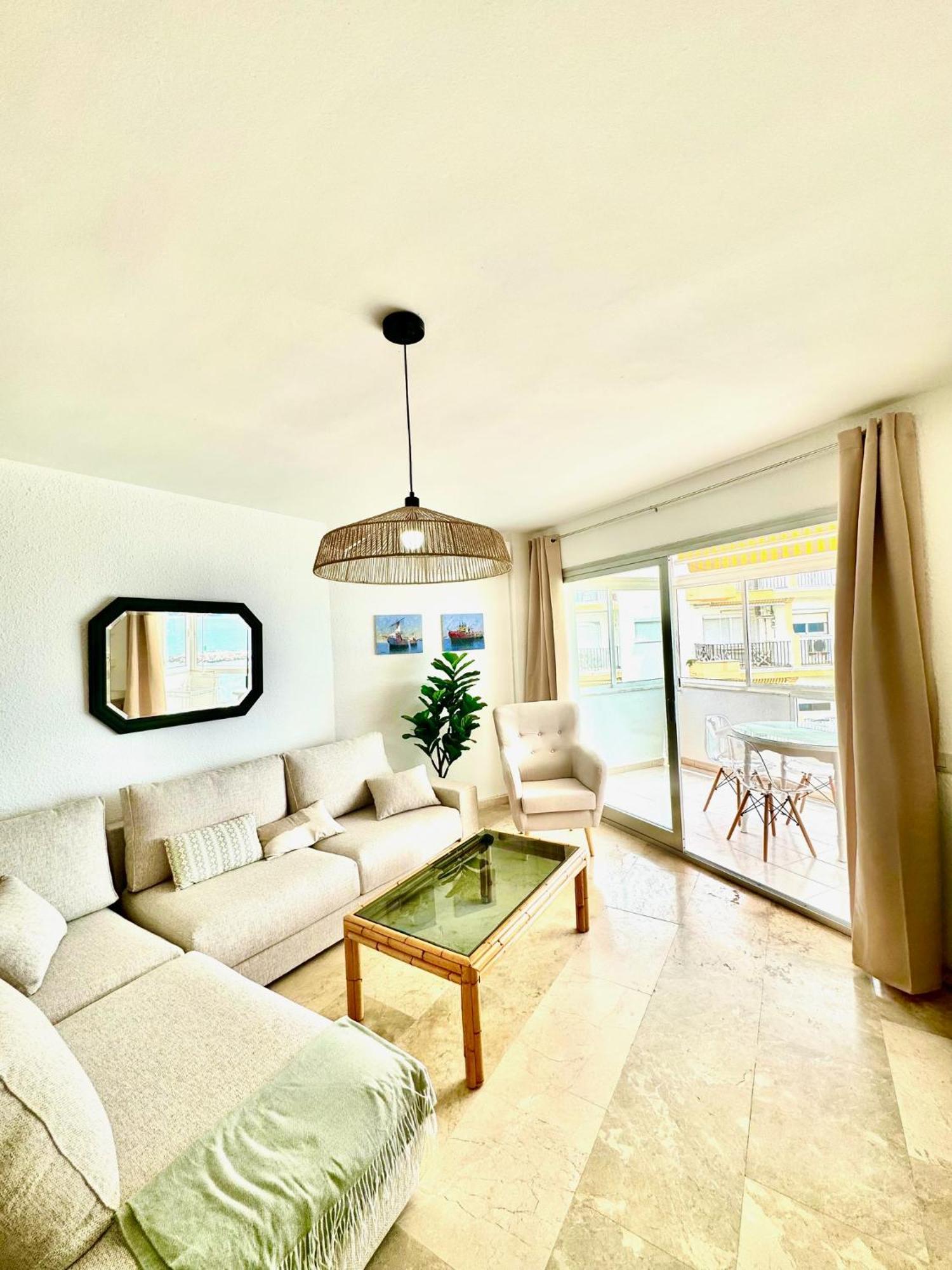Ferienwohnung In Front Of Sea & Center Marbella Exterior foto