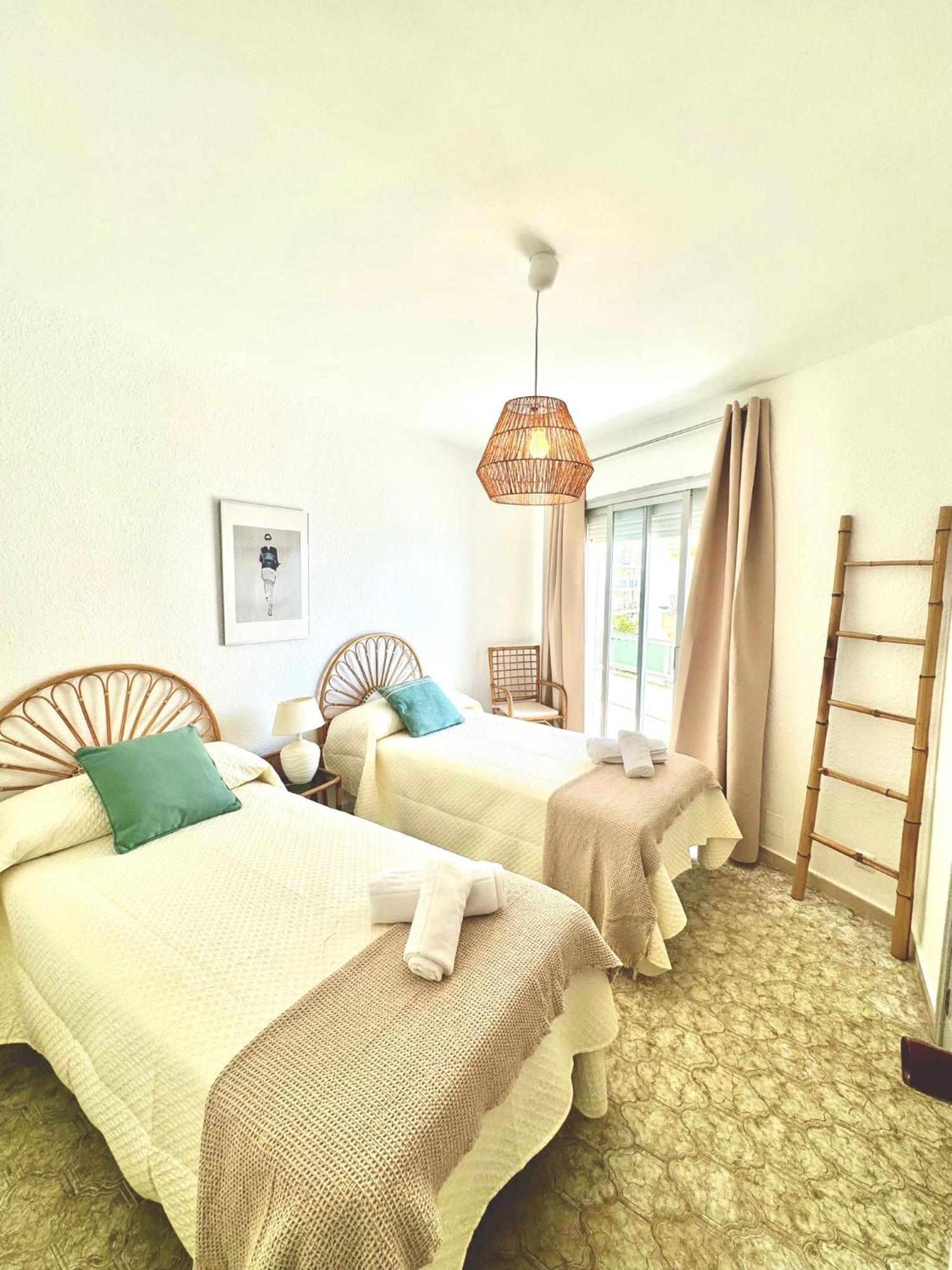 Ferienwohnung In Front Of Sea & Center Marbella Exterior foto